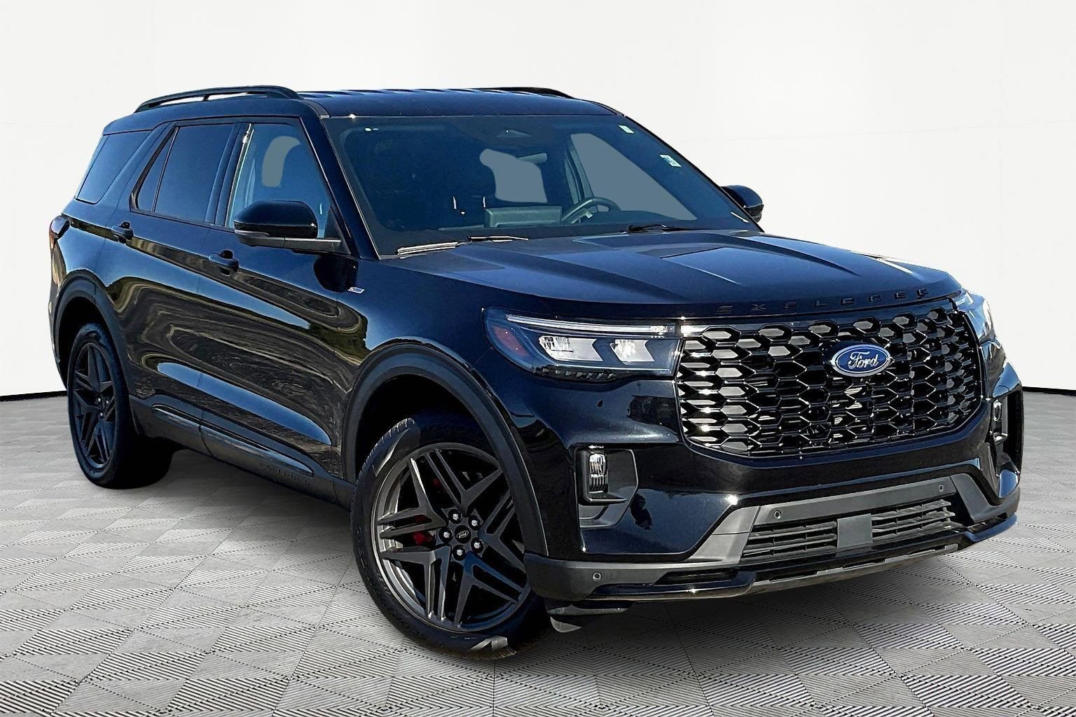 Certified 2025 Ford Explorer ST-Line w/ ST-Line Street Pack