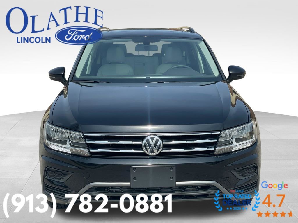 Used 2021 Volkswagen Tiguan SE w/ Panoramic Sunroof Package image 8
