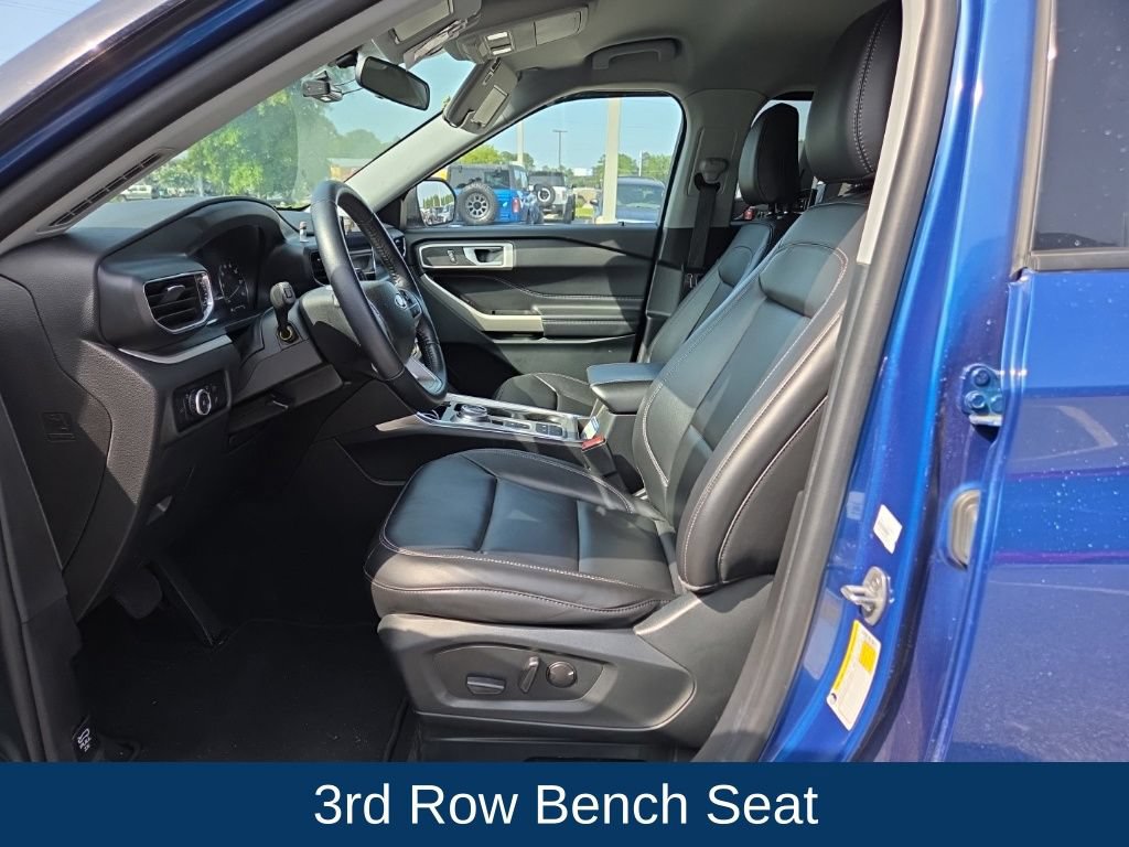 Certified 2023 Ford Explorer XLT w/ Equipment Group 202A RWD image 4