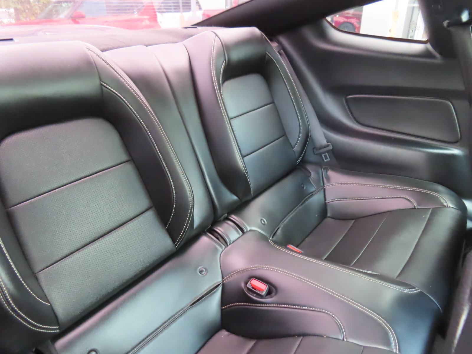 Certified 2022 Ford Mustang Shelby GT500 w/ Technology Package RWD image 36