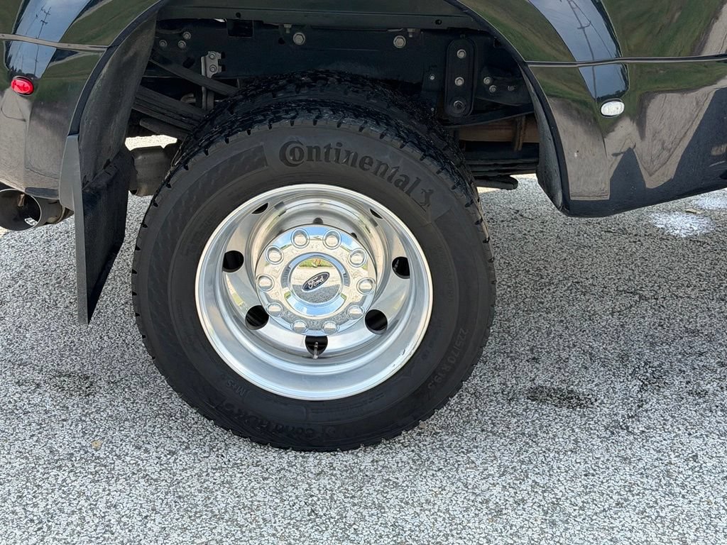 Certified 2025 Ford F450 Platinum w/ Platinum Plus Package AWD/4WD image 18