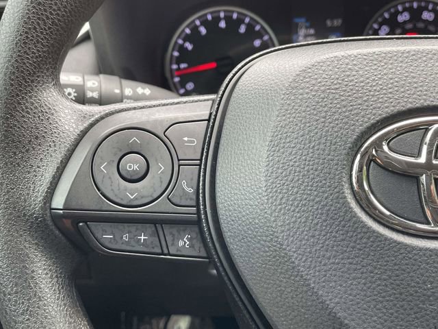 Used 2021 Toyota RAV4 XLE FWD image 15