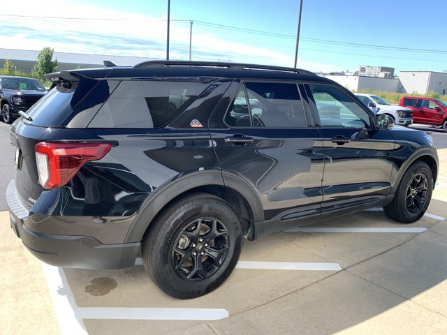 Certified 2022 Ford Explorer Timberline w/ Timberline Technology Package AWD/4WD image 9