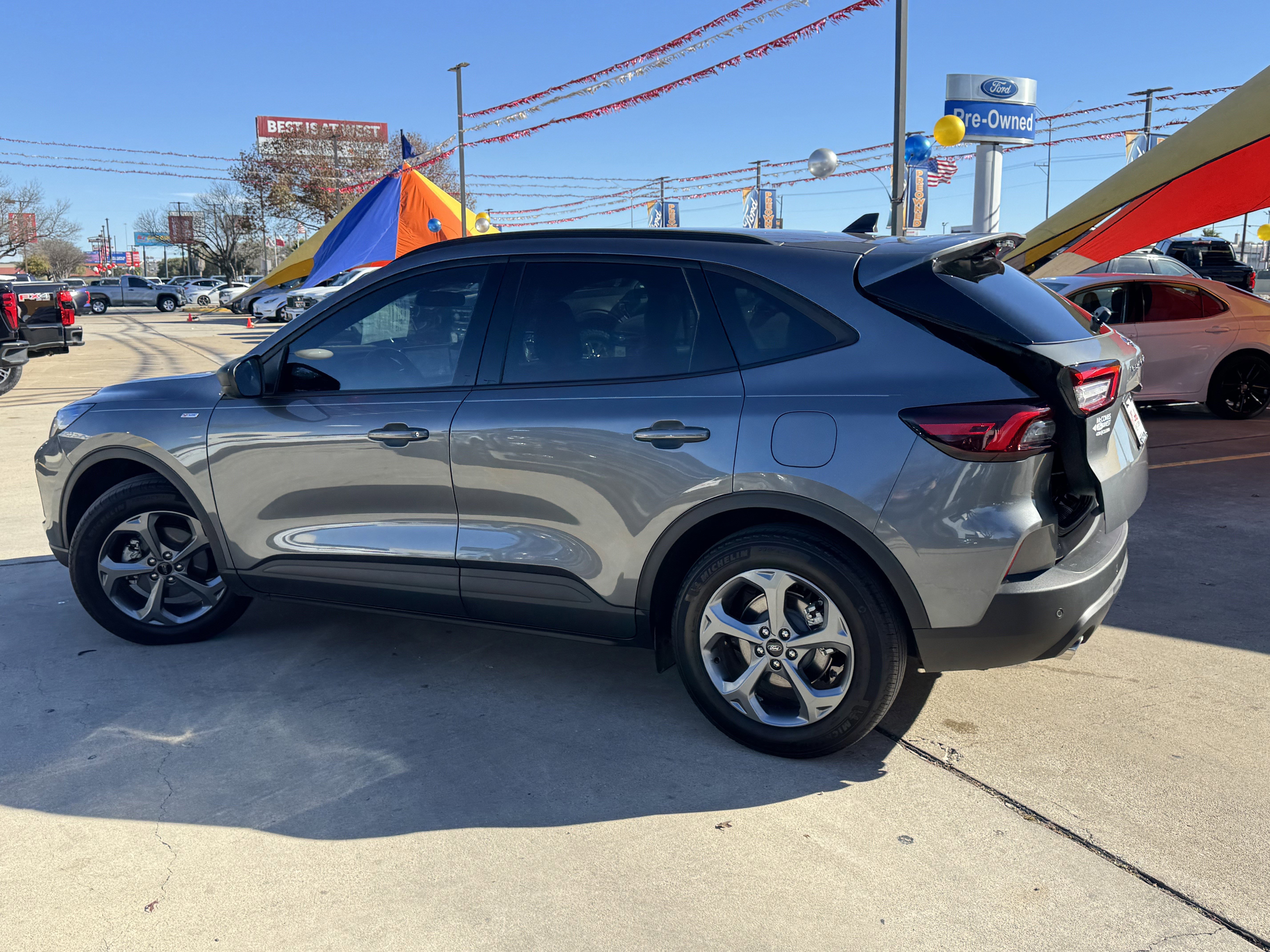 Certified 2025 Ford Escape ST-Line w/ Tech Pack #1 image 6