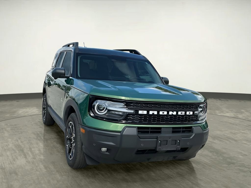 Certified 2025 Ford Bronco Sport Outer Banks w/ Outer Banks Tech Package+ AWD/4WD image 5