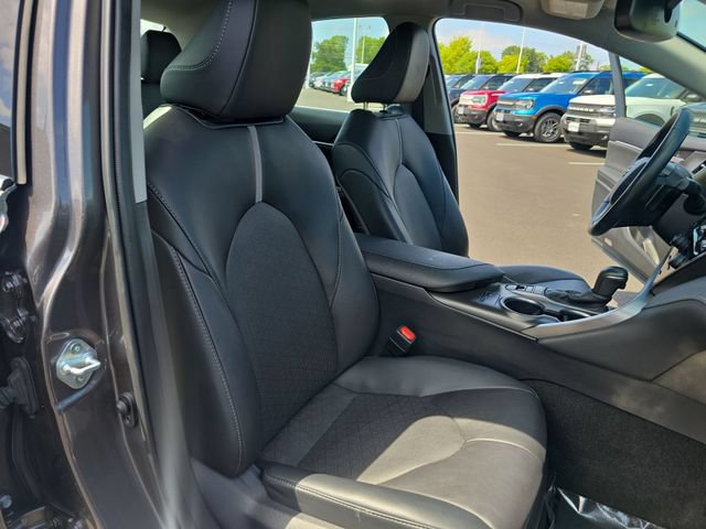 Used 2023 Toyota Camry XSE FWD image 23