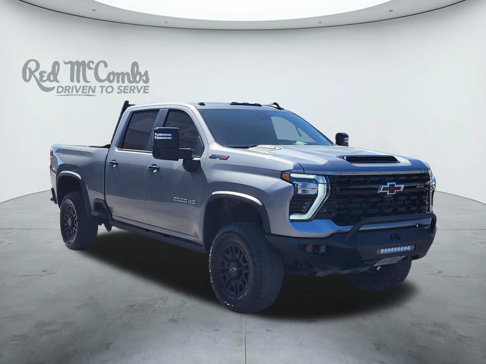 Used 2025 Chevrolet Silverado 2500 ZR2 w/ Technology Package image 1