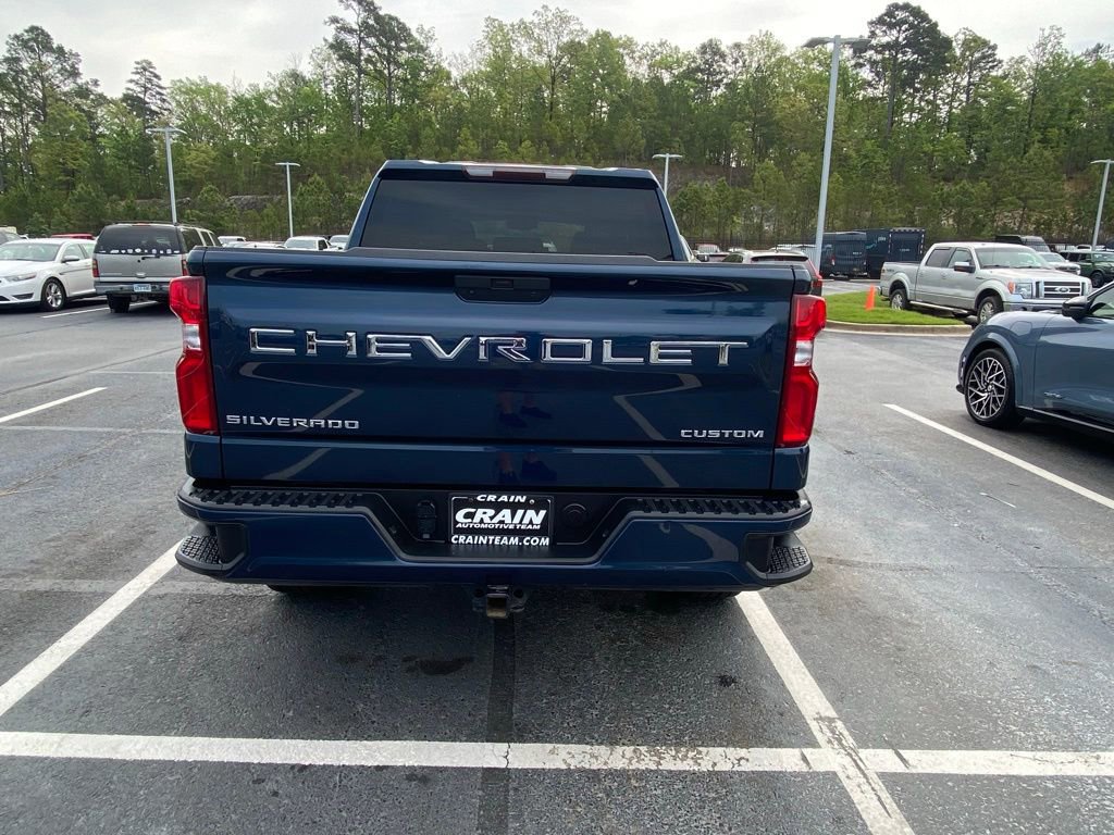 Used 2020 Chevrolet Silverado 1500 Custom w/ Custom Value Package image 4