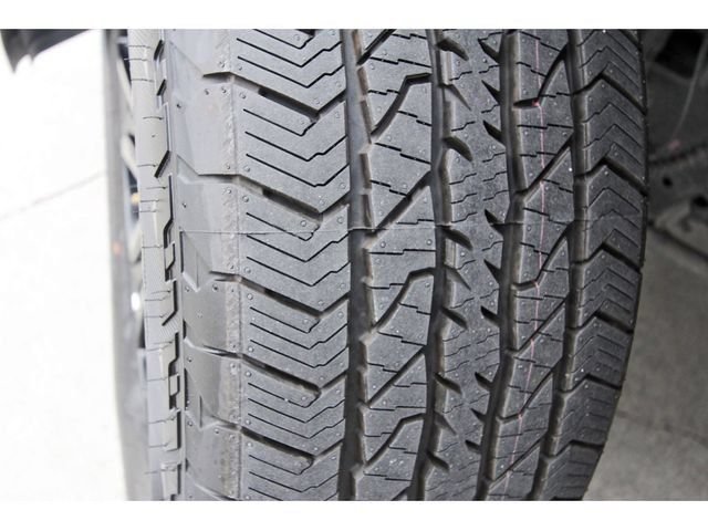 Certified 2024 Ford F150 Platinum w/ FX4 Off-Road Package AWD/4WD image 28