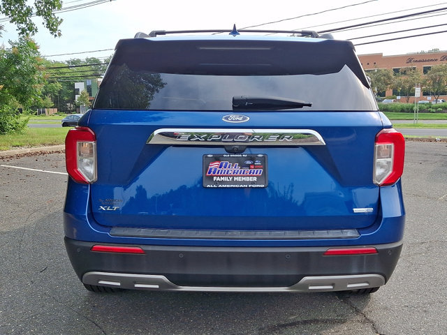 Certified 2020 Ford Explorer XLT w/ Equipment Group 202A AWD/4WD image 9