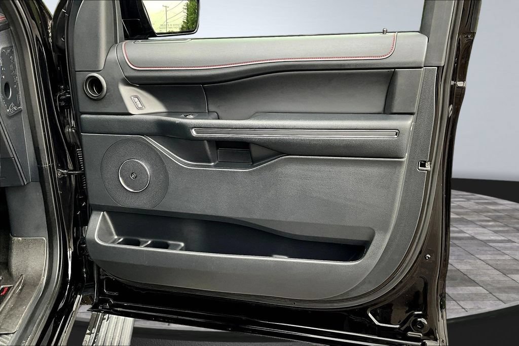Certified 2023 Ford Expedition Limited AWD/4WD image 32