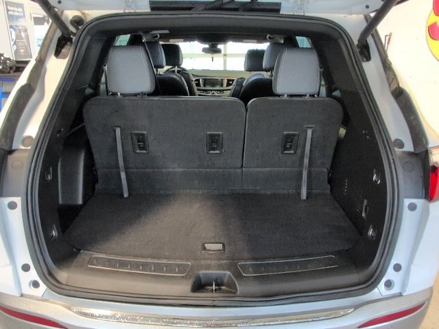 Used 2023 Buick Enclave Essence AWD/4WD image 33