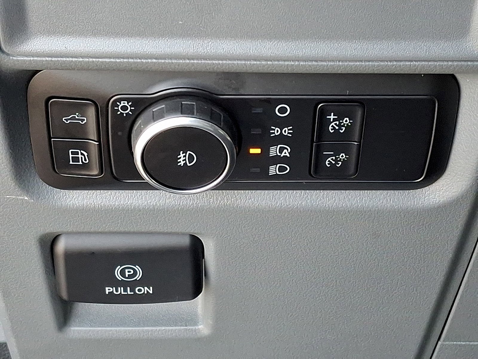 Certified 2024 Ford F150 XLT w/ Mobile Office Package image 25