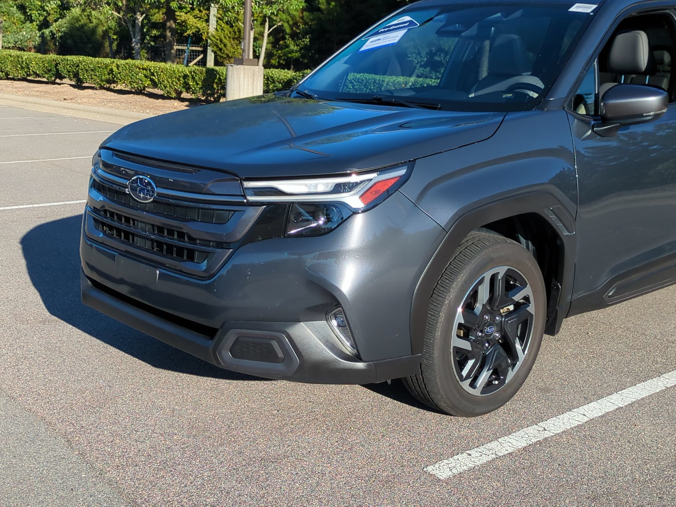 Used 2025 Subaru Forester Limited AWD/4WD image 10