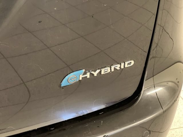 Used 2024 Chrysler Pacifica Limited FWD image 8