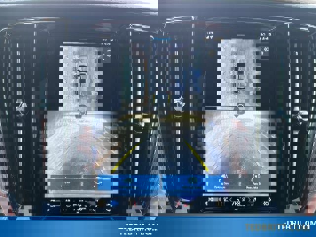 Used 2024 Volvo V60 T8 Polestar image 34