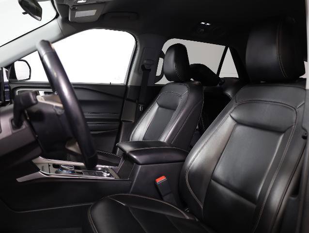Certified 2023 Ford Explorer XLT w/ Equipment Group 202A image 8