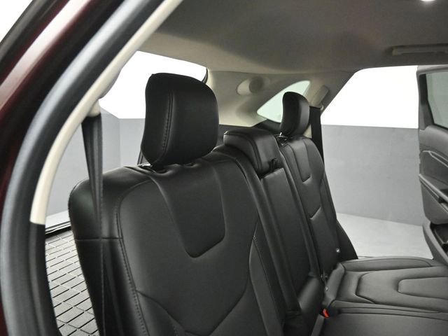 Certified 2017 Ford Edge Titanium w/ Technology Package image 25