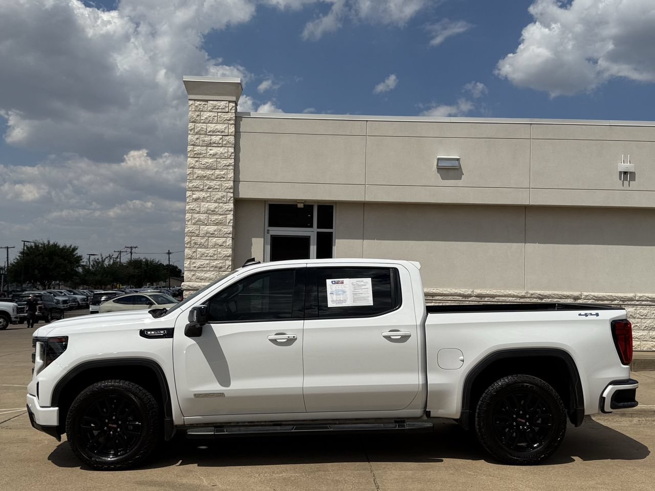 Used 2024 GMC Sierra 1500 Elevation w/ Elevation Premium Package AWD/4WD image 3