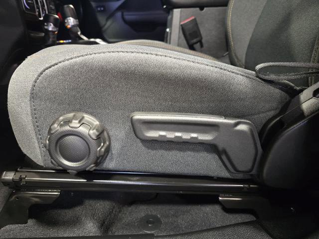 Used 2025 Jeep Wrangler Unlimited Sport AWD/4WD image 20