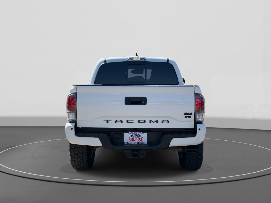 Used 2022 Toyota Tacoma TRD Off-Road w/ Technology Package AWD/4WD image 6