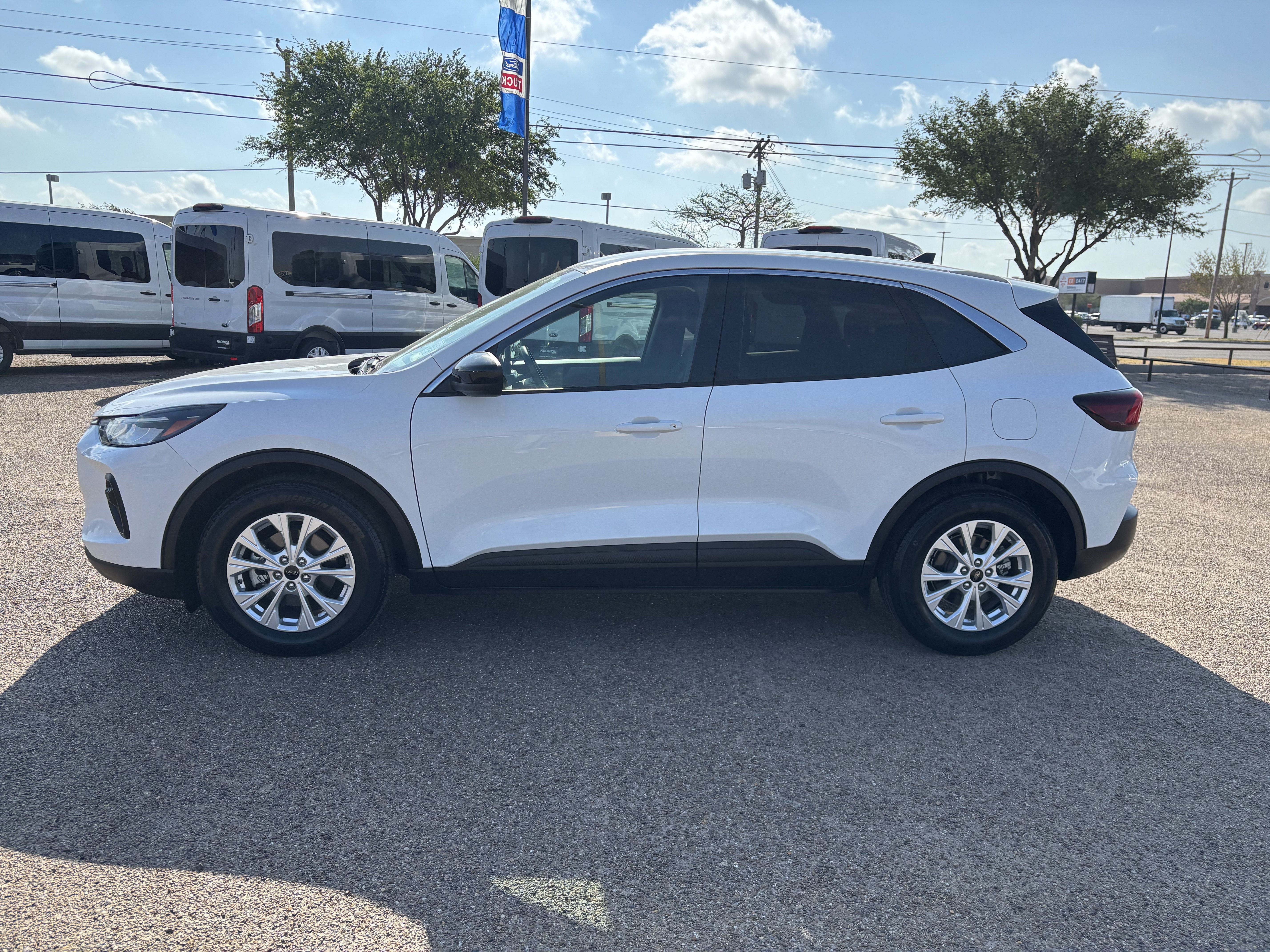 Certified 2024 Ford Escape Active FWD image 2