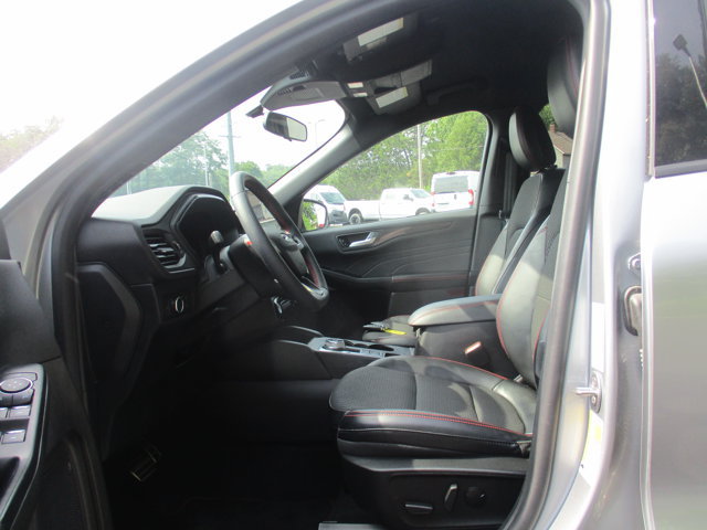 Certified 2023 Ford Escape ST-Line w/ Tech Pack #1 AWD/4WD image 25