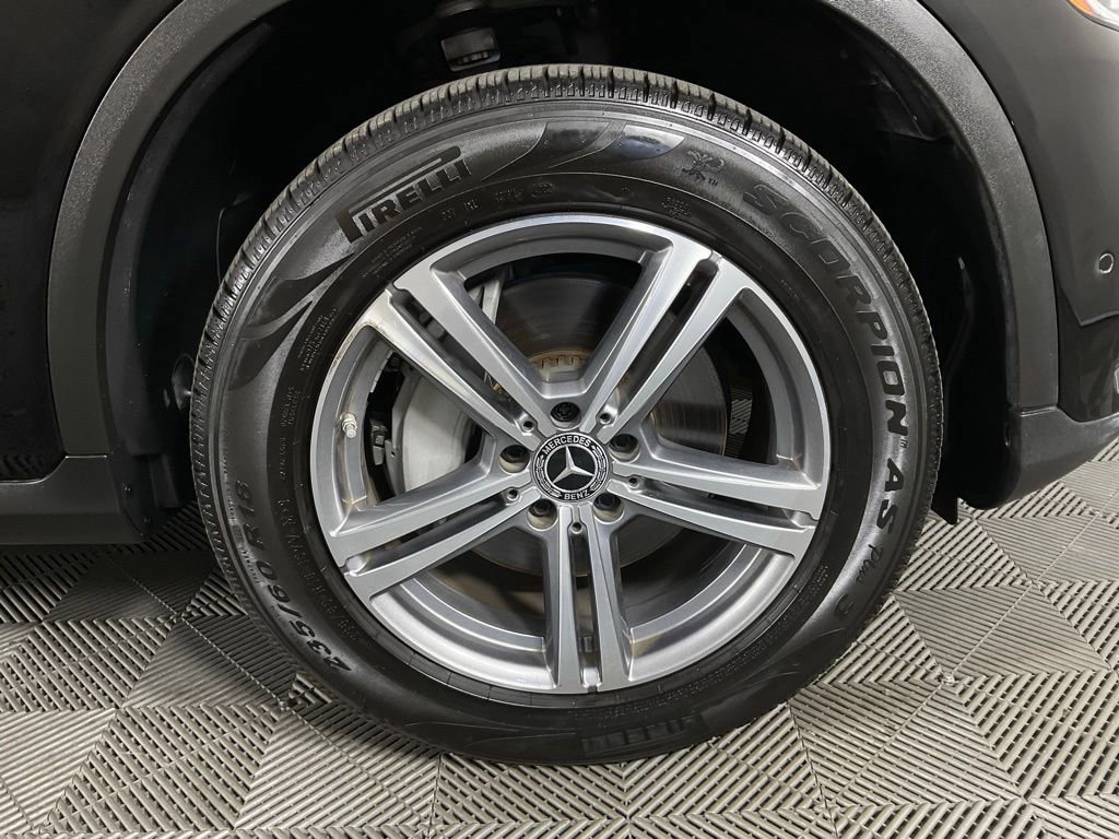 Used 2022 Mercedes-Benz GLC 300 image 10