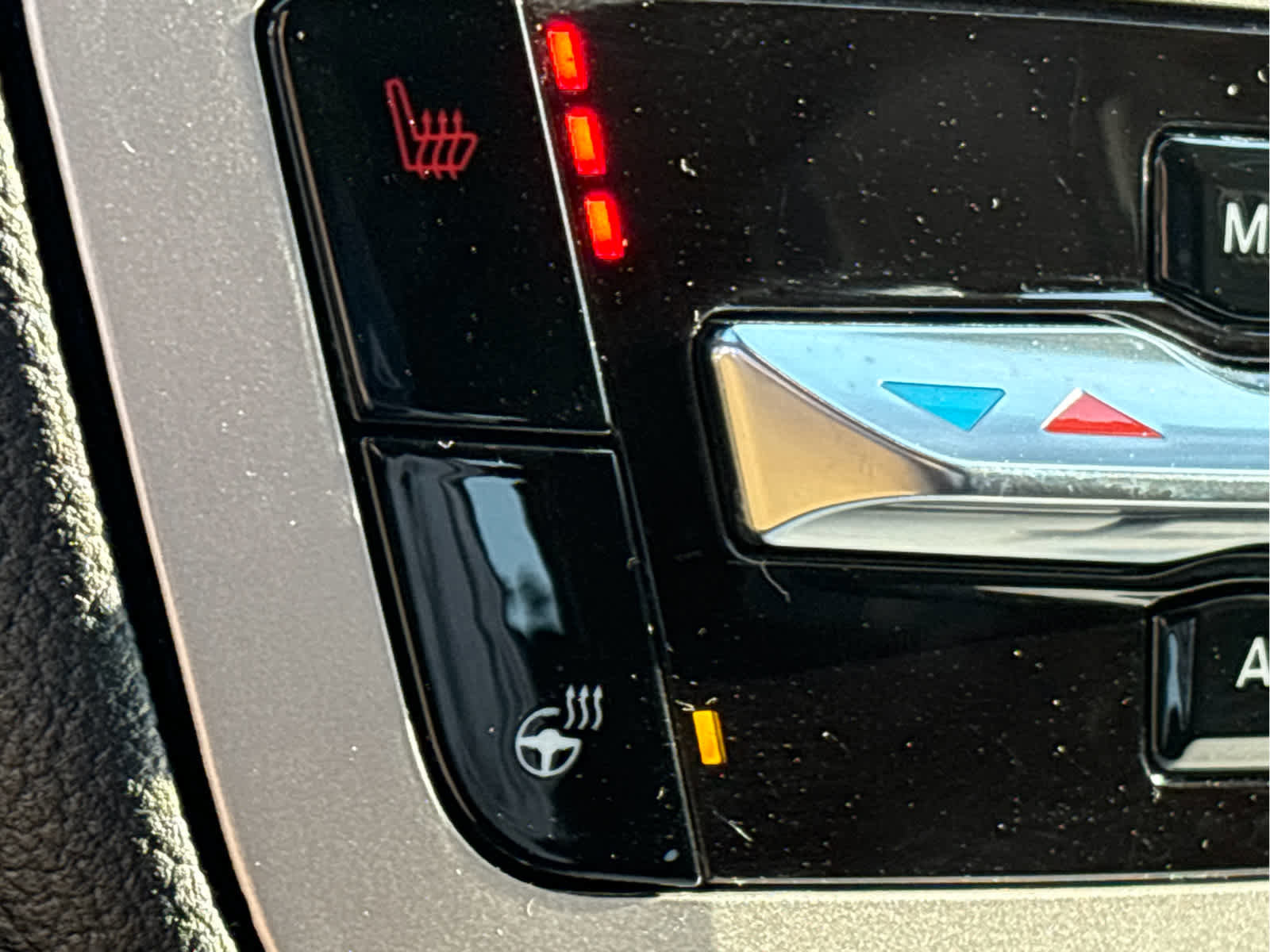 Certified 2023 Ford Explorer XLT w/ Equipment Group 202A image 21