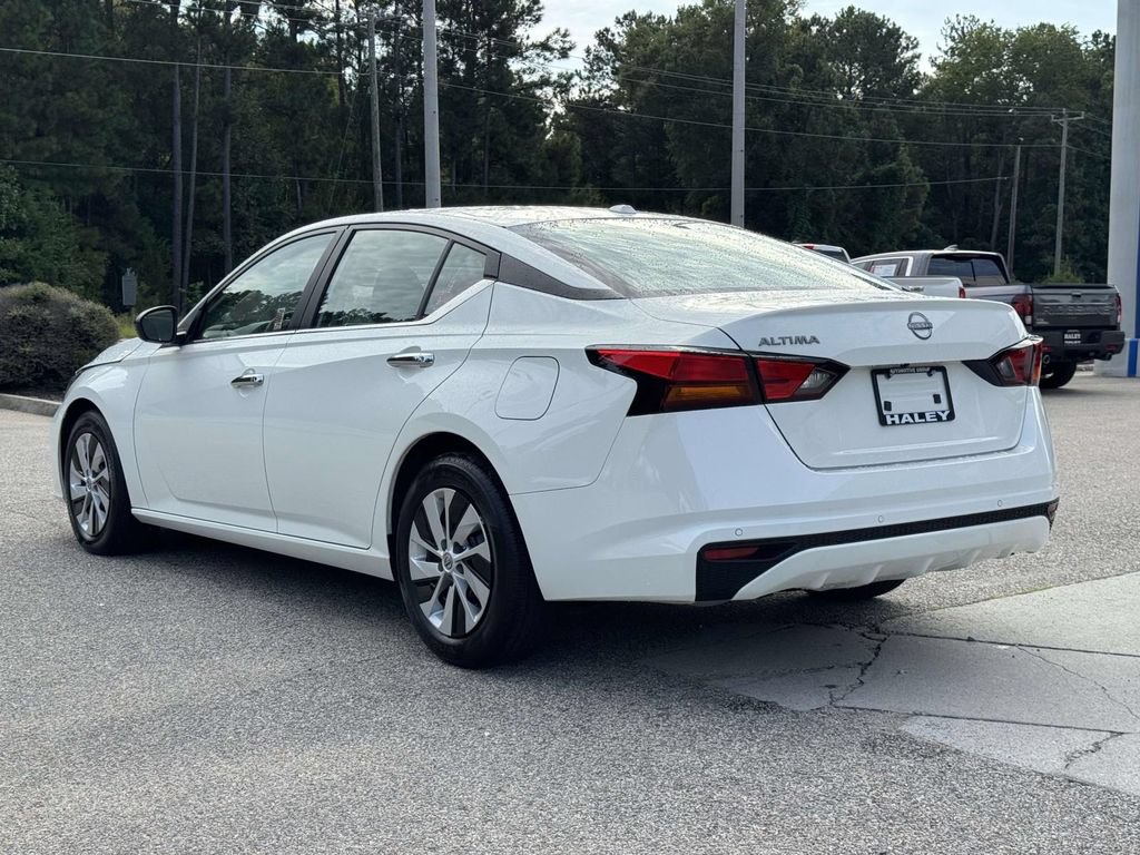 Used 2025 Nissan Altima 2.5 S FWD image 24