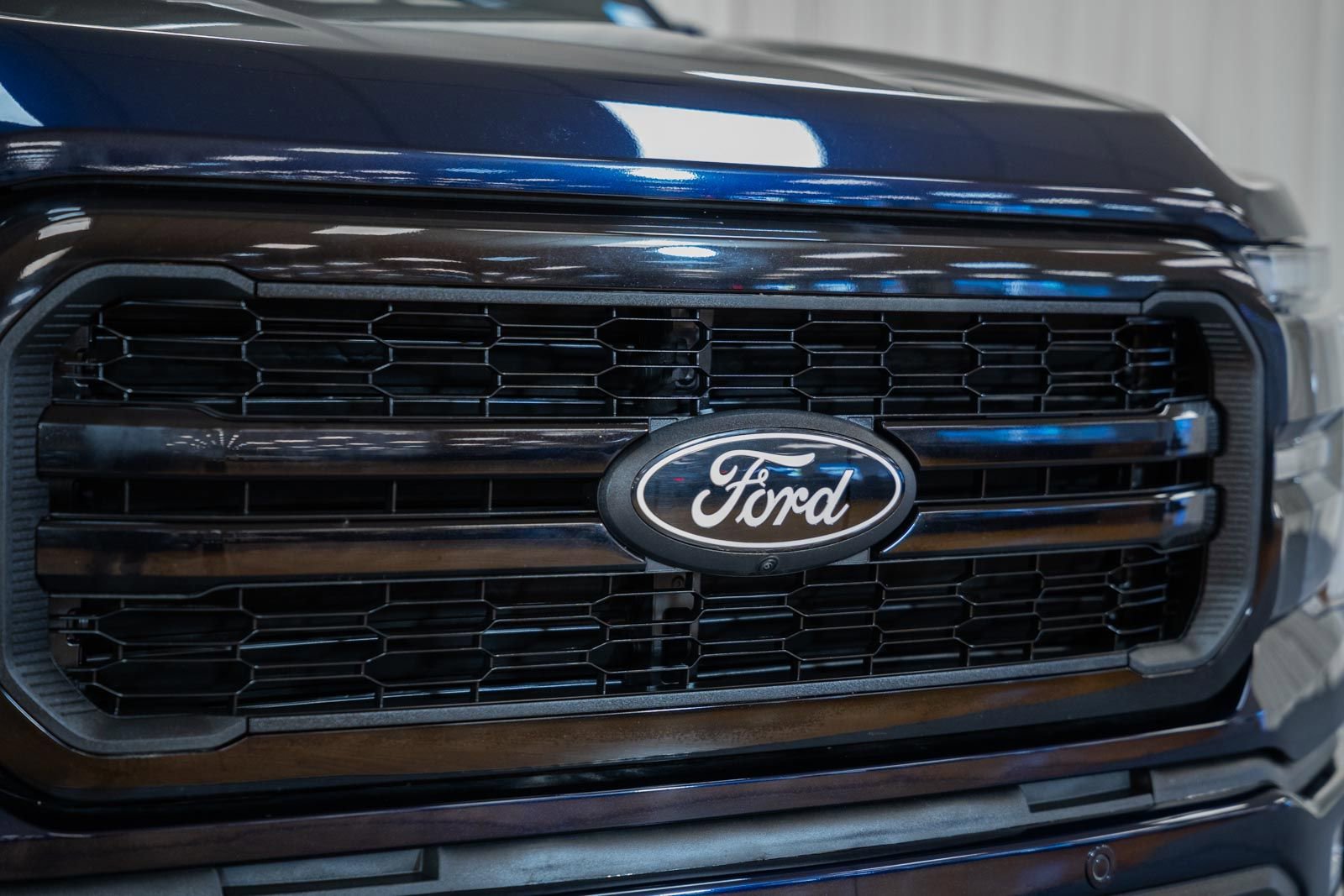 Certified 2024 Ford F150 Lariat w/ Equipment Group 502A High image 13