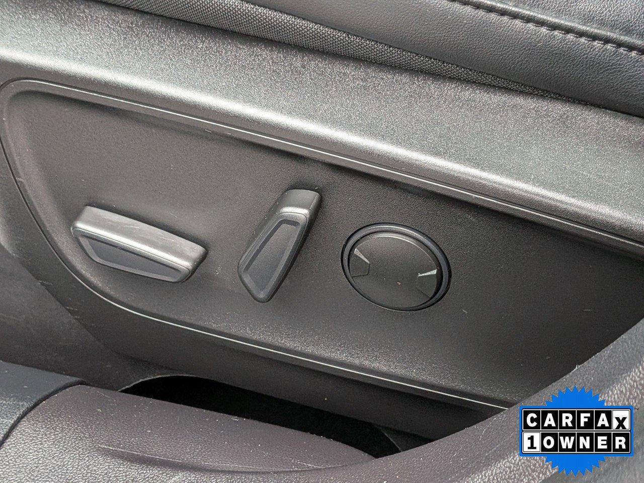 Certified 2023 Ford Escape ST-Line w/ Tech Pack #1 AWD/4WD image 18