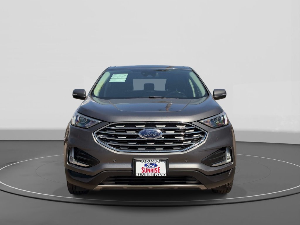 Certified 2023 Ford Edge Titanium AWD/4WD image 3