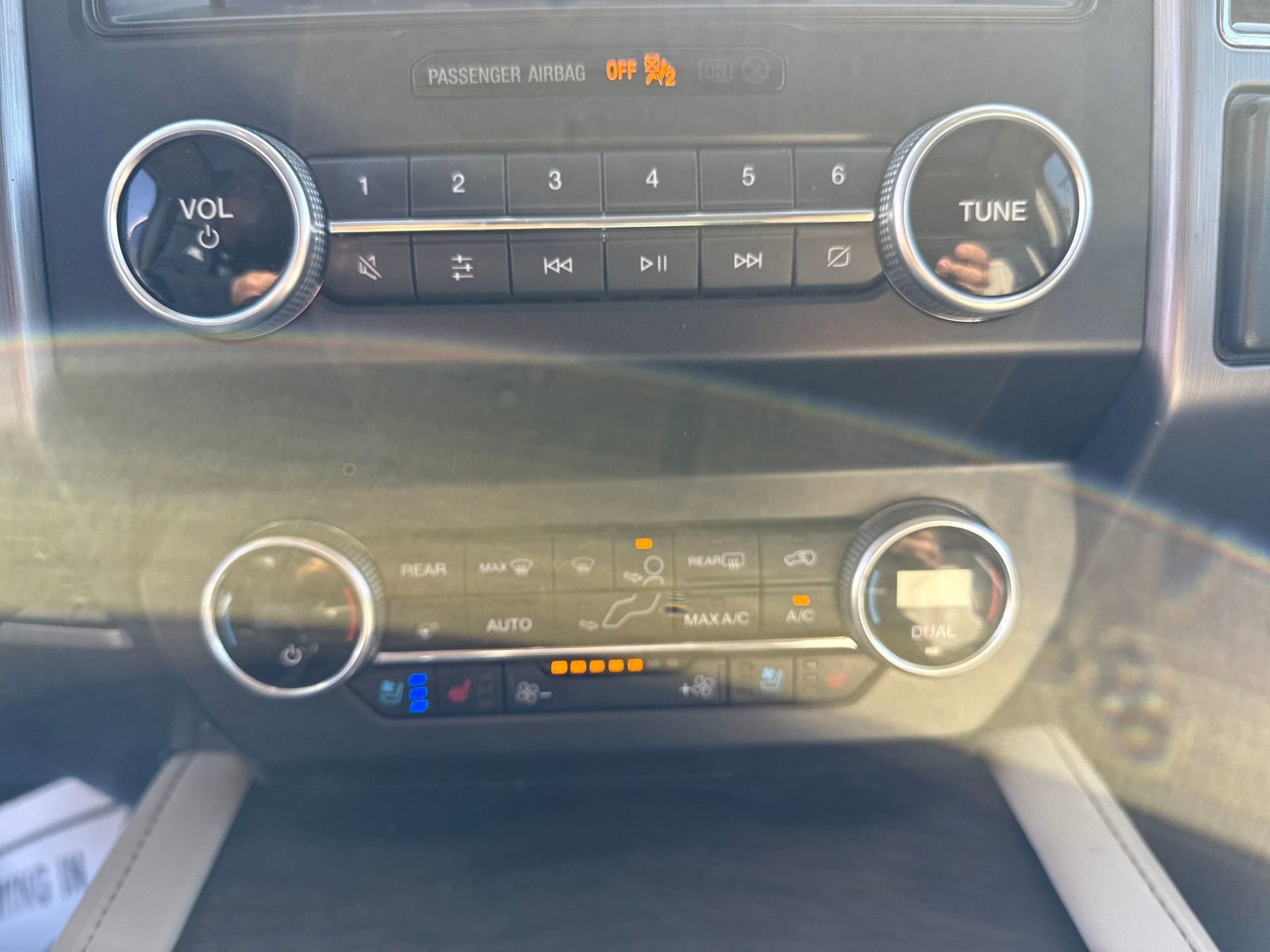 Certified 2020 Ford Expedition Platinum image 20