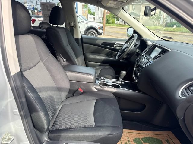 Used 2019 Nissan Pathfinder SV AWD/4WD image 30