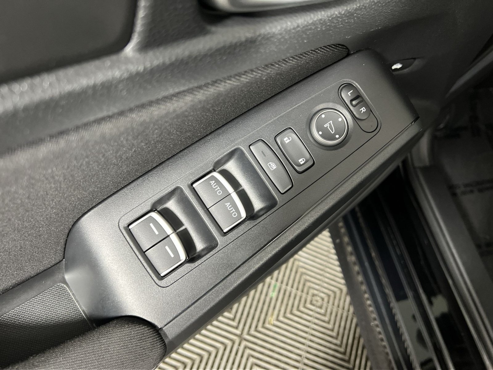 Used 2024 Honda Civic LX image 15
