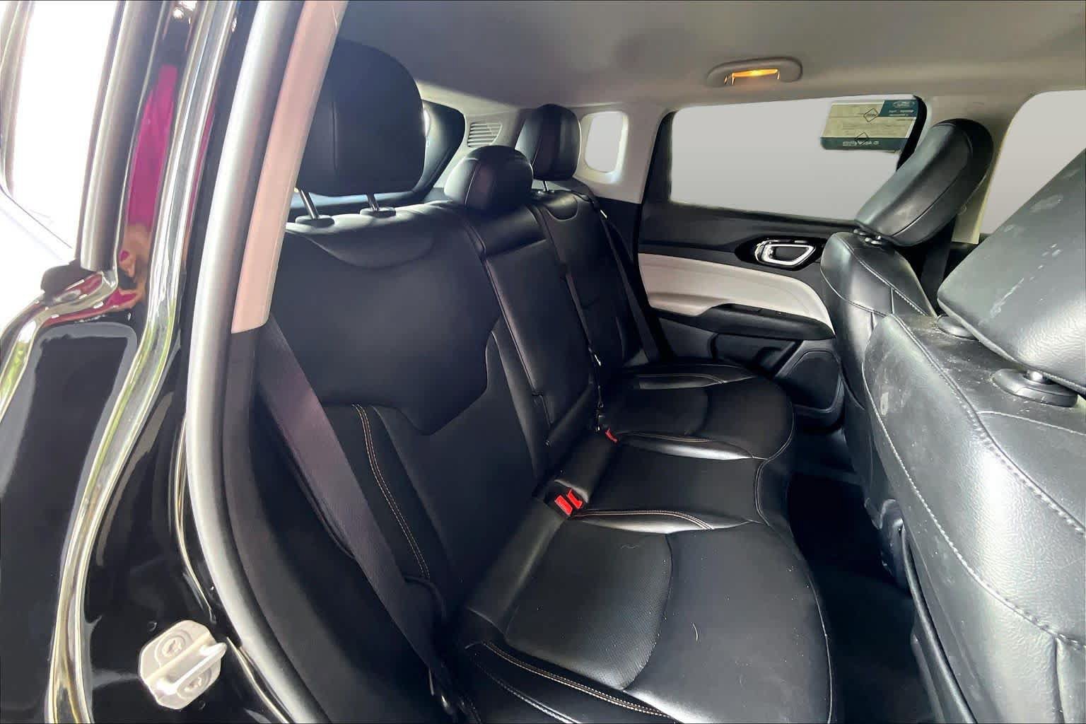 Used 2022 Jeep Compass Limited AWD/4WD image 19