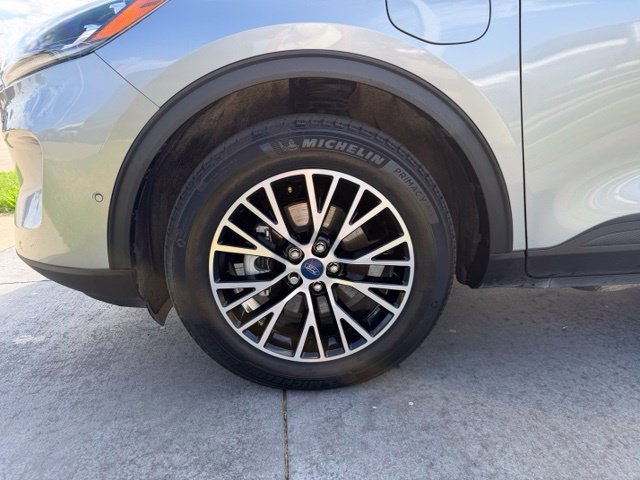 Certified 2022 Ford Escape Titanium w/ Titanium Premium Package FWD image 4
