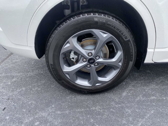 Certified 2024 Ford Escape ST-Line w/ Tech Pack #1 AWD/4WD image 9