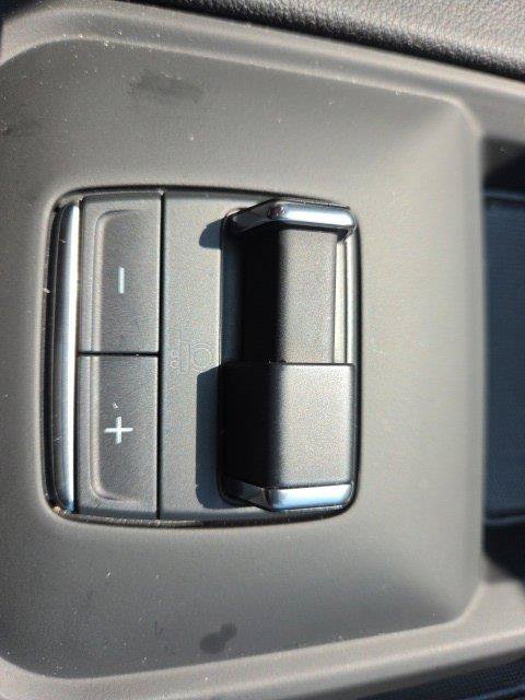 Used 2024 GMC Sierra 2500 AT4 w/ AT4 Premium Plus Package AWD/4WD image 38