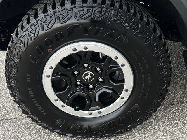 Certified 2023 Ford Bronco Big Bend w/ Sasquatch Package AWD/4WD image 10