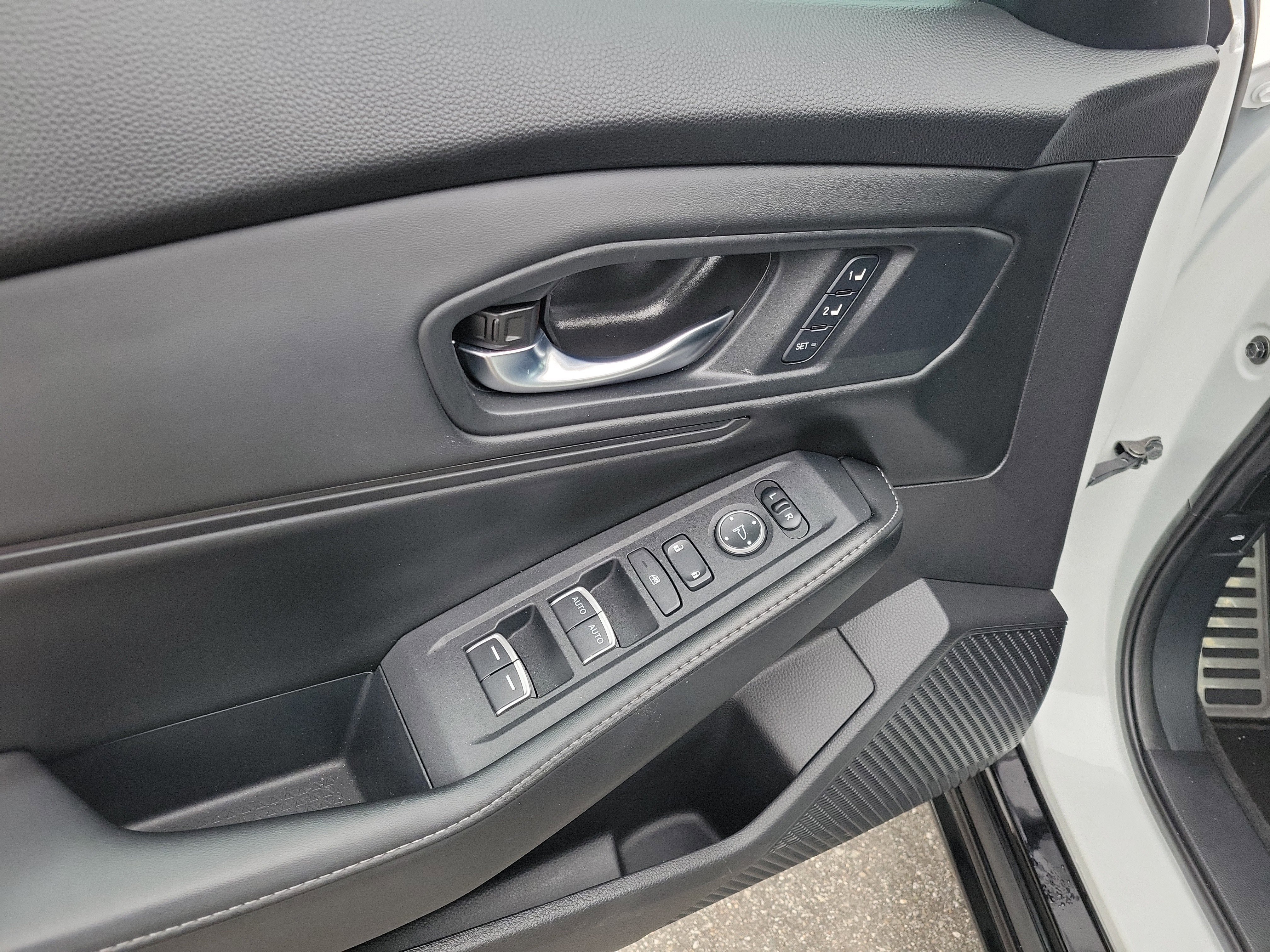 Used 2023 Honda Accord Sport image 6