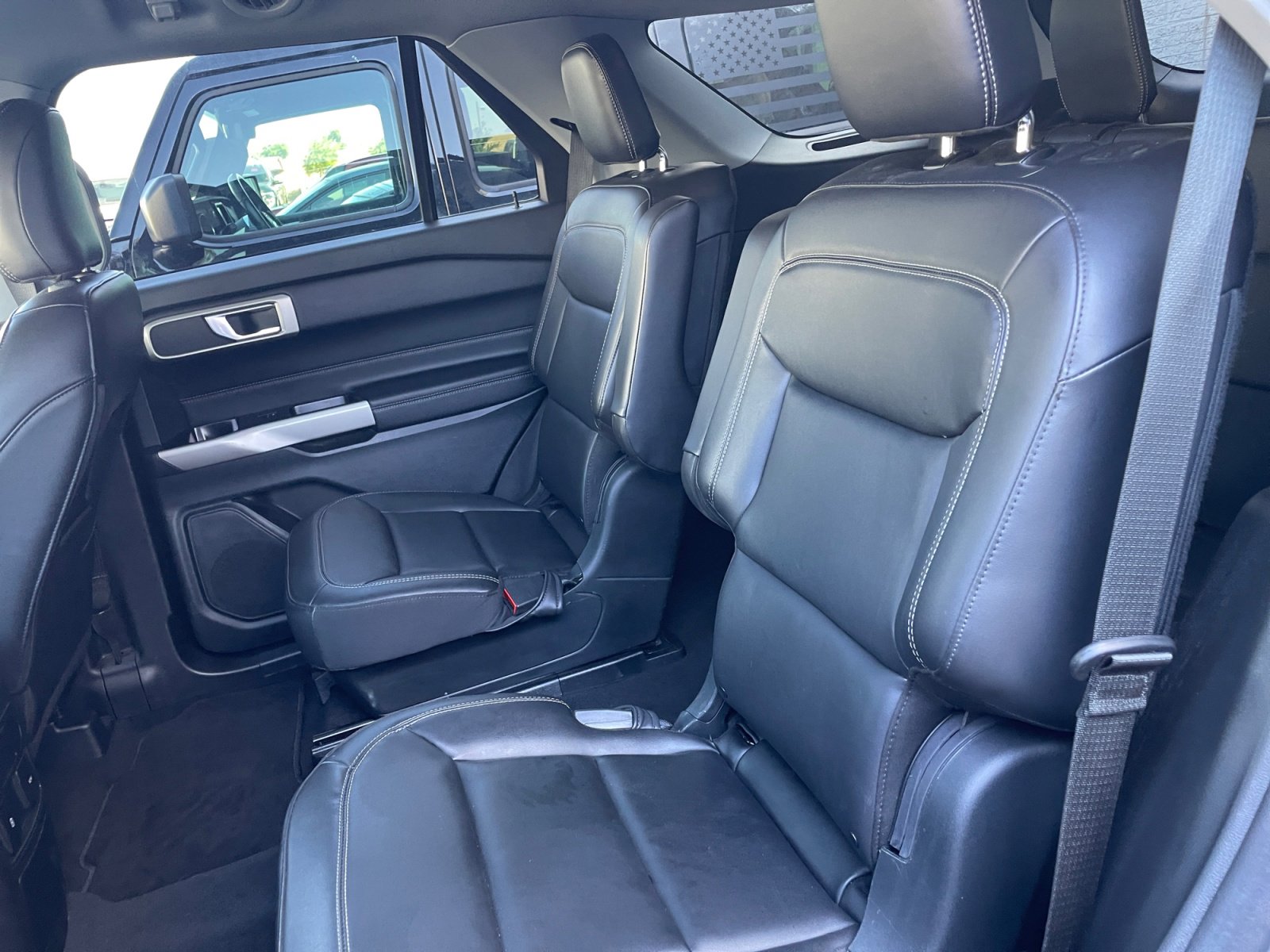 Certified 2023 Ford Explorer XLT w/ Equipment Group 202A RWD image 16