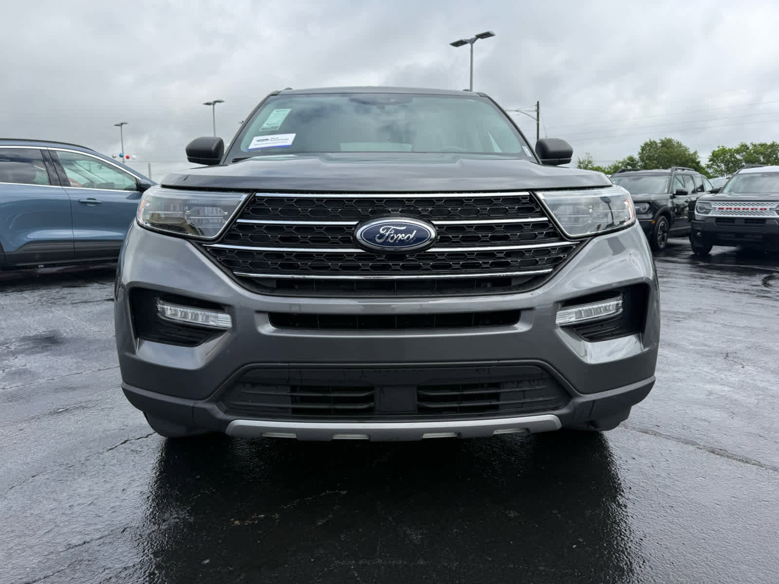 Certified 2023 Ford Explorer XLT w/ Equipment Group 202A AWD/4WD image 24