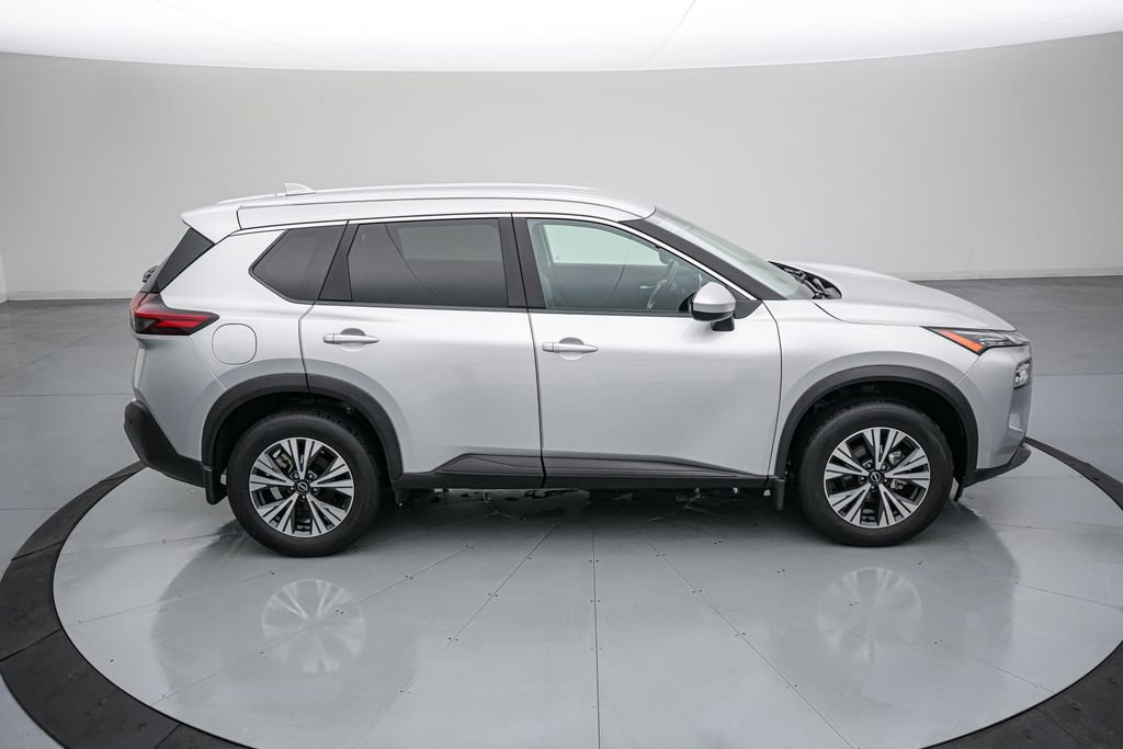 Used 2023 Nissan Rogue SV AWD/4WD image 4