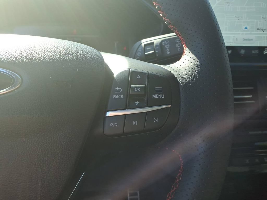 Certified 2024 Ford Escape ST-Line w/ Tech Pack #1 FWD image 18