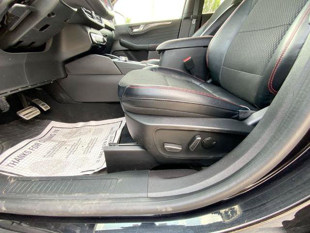 Certified 2023 Ford Escape ST-Line Select w/ Tech Pack #1 AWD/4WD image 12