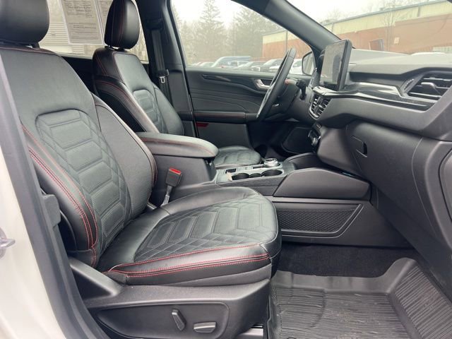 Certified 2023 Ford Escape ST-Line Elite w/ Premium Technology Package image 11