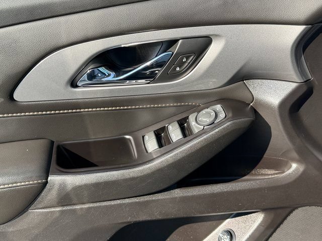 Used 2019 Chevrolet Traverse LT FWD image 23
