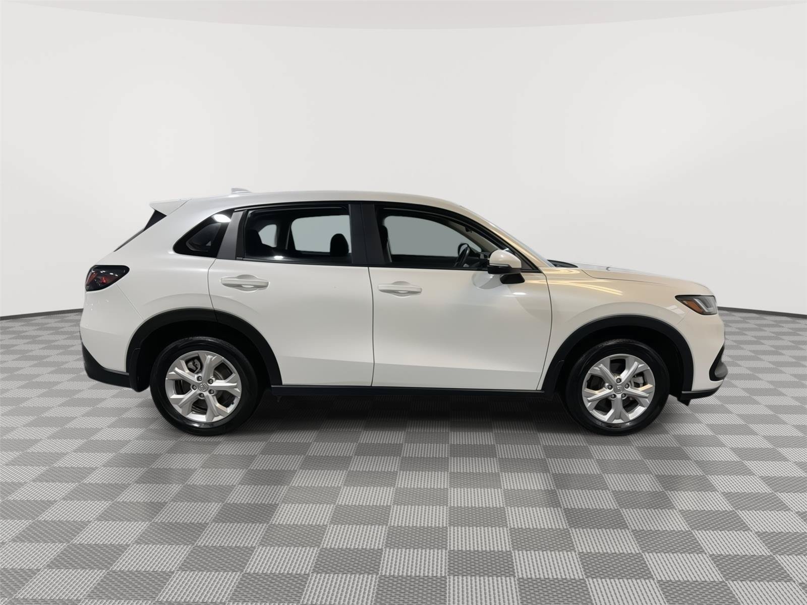 Used 2024 Honda HR-V LX image 6